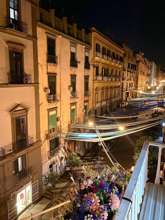 De Lollis Apartments Napoli Bagian luar foto