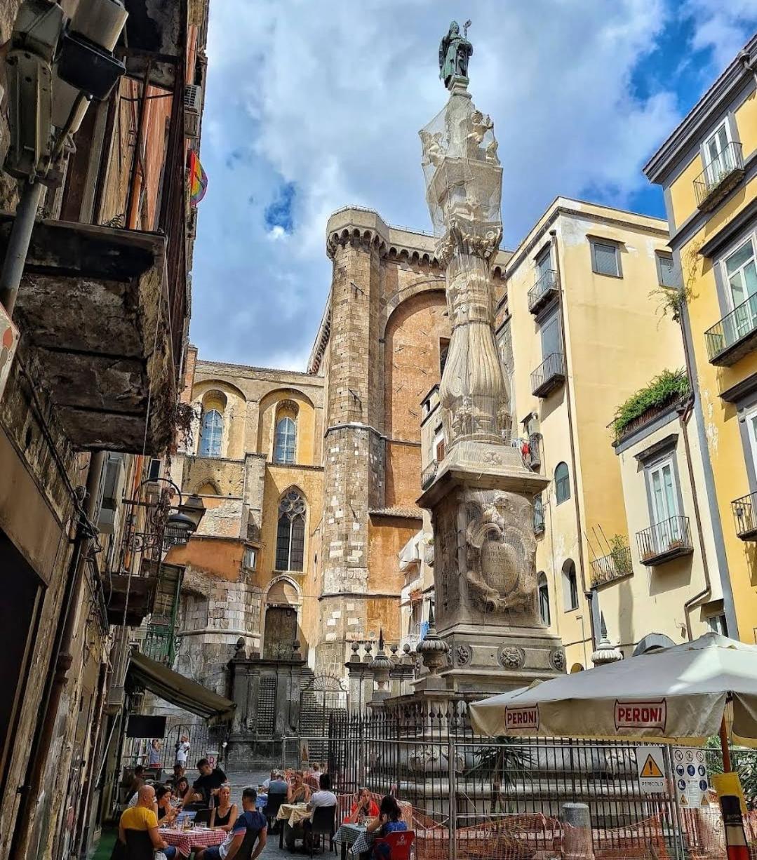 De Lollis Apartments Napoli Bagian luar foto